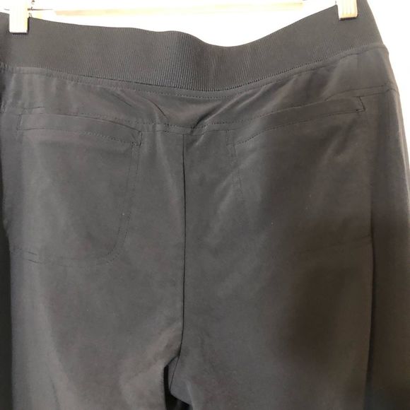 Athleta Straight Leg Black Pants Size 8 - Picture 4 of 7